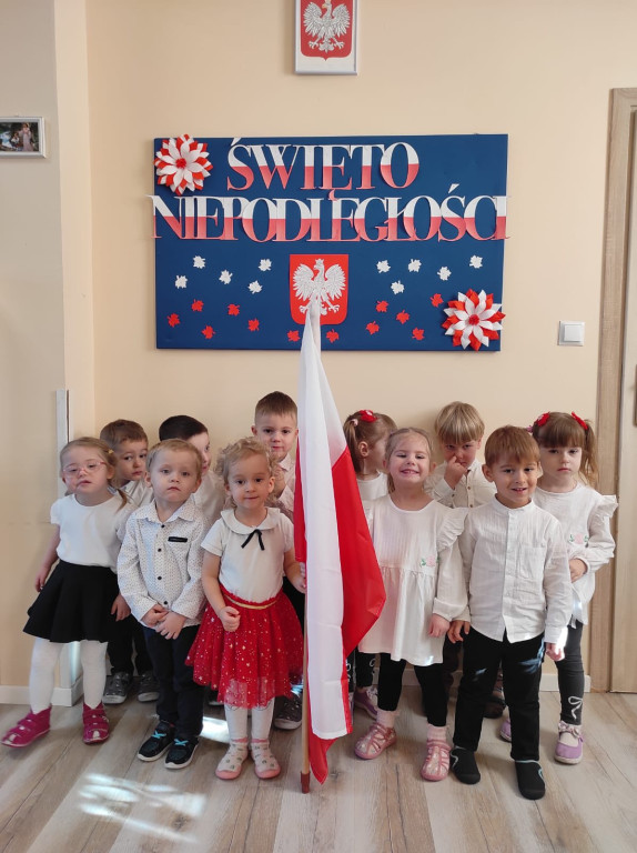 Święto Niepodległości w przedszkolu >>Kacperek<<