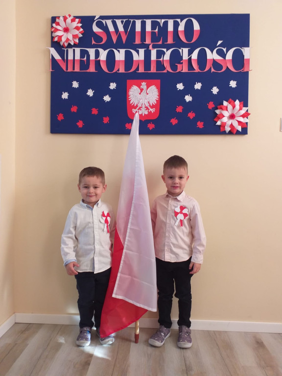 Święto Niepodległości w przedszkolu >>Kacperek<<