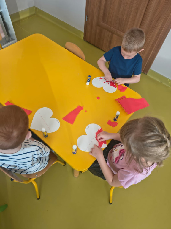 Święto Niepodległości w przedszkolu >>Kacperek<<