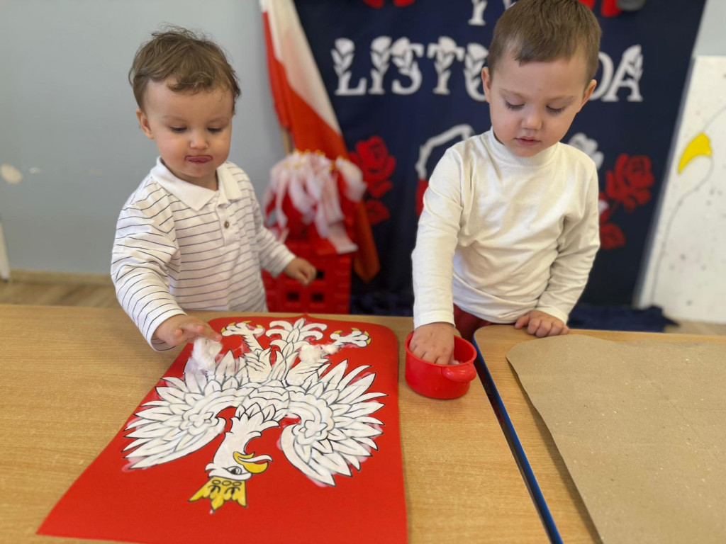 Święto Niepodległości w przedszkolu >>Kacperek<<