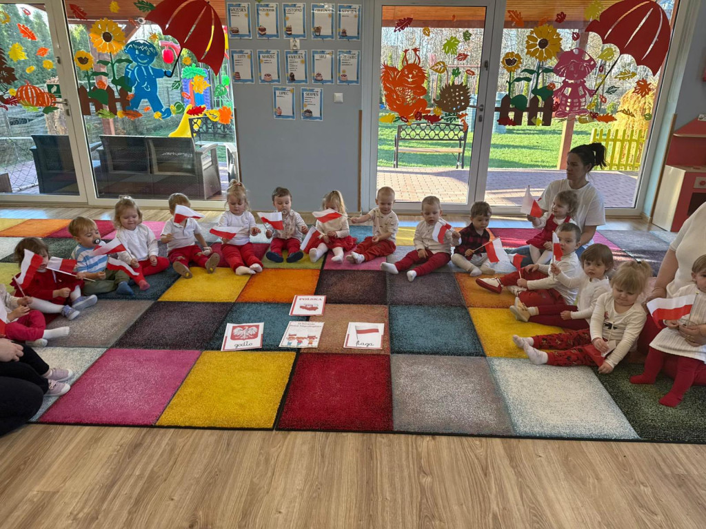 Święto Niepodległości w przedszkolu >>Kacperek<<