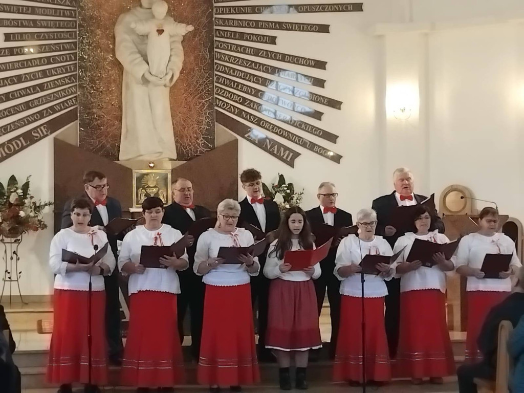 Zespoły z gminy Komarówka na koncercie w Stoczku