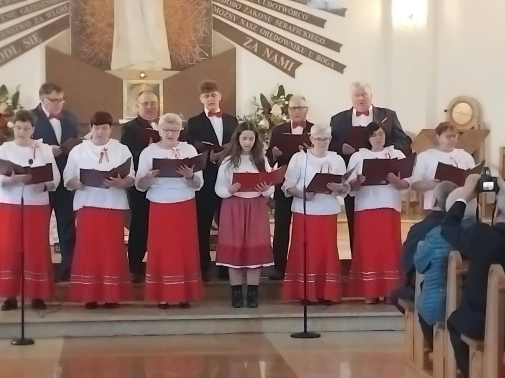 Zespoły z gminy Komarówka na koncercie w Stoczku