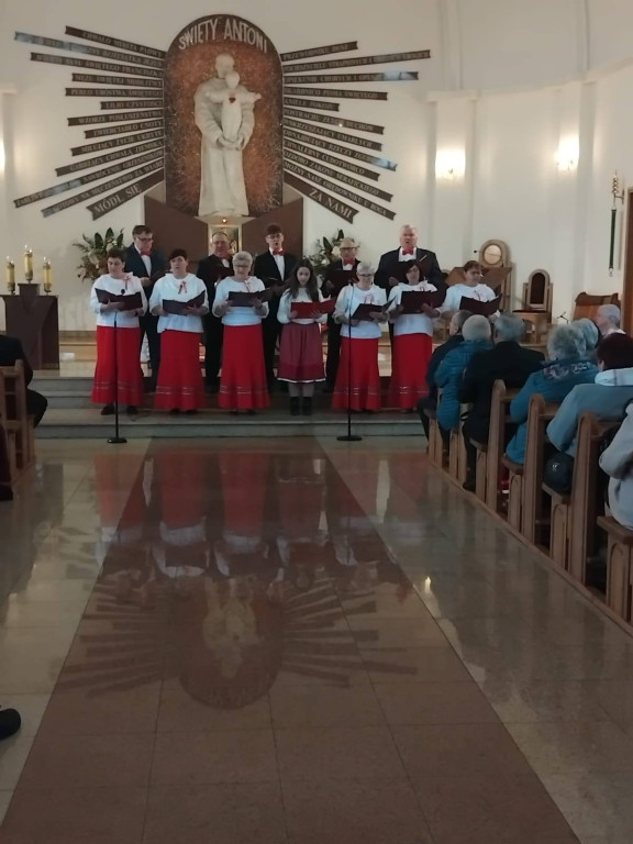 Zespoły z gminy Komarówka na koncercie w Stoczku