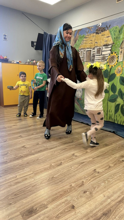 Spektakl o Piaście i Popielu w >>Kacperku<<