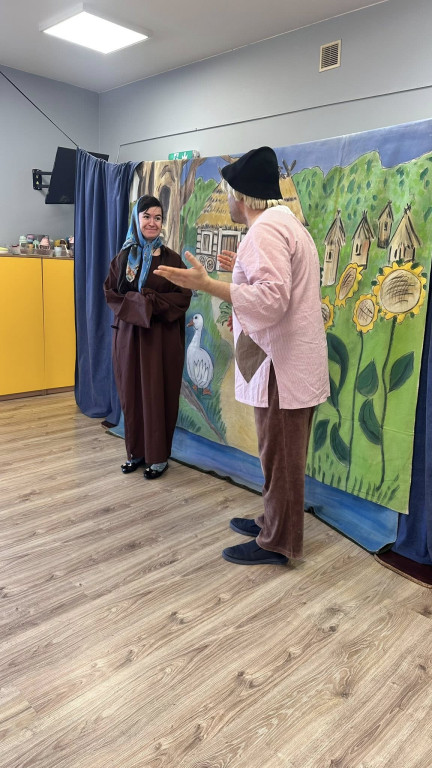 Spektakl o Piaście i Popielu w >>Kacperku<<