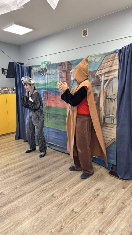 Spektakl o Piaście i Popielu w >>Kacperku<<