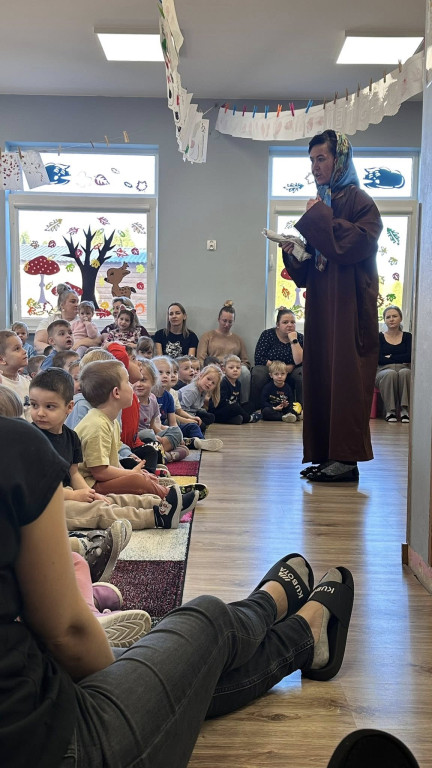 Spektakl o Piaście i Popielu w >>Kacperku<<