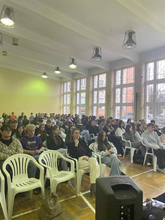 Spotkanie uczniów I LO z Katarzyną Cukierską