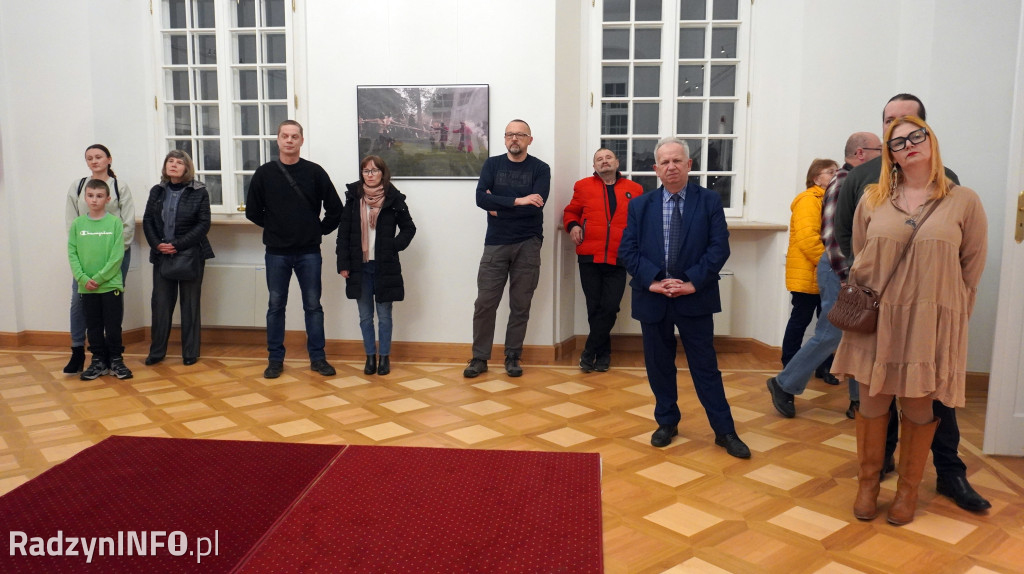 Wystawa >>Proch i stal<< w pałacu