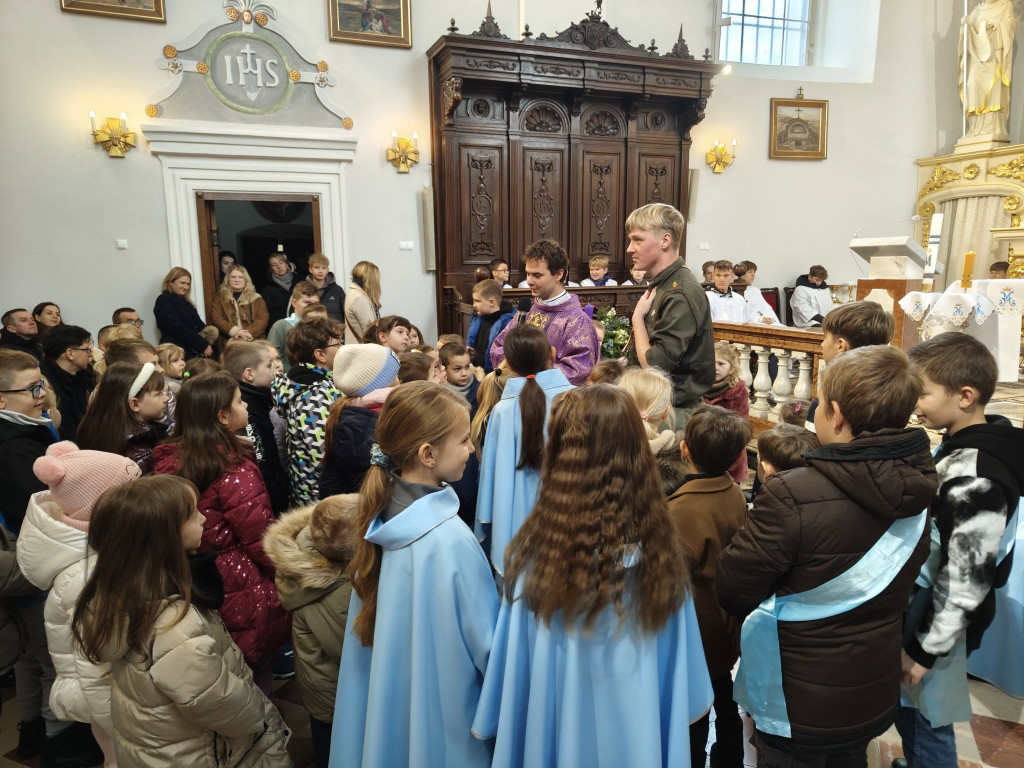 Wizyta harcerzy z ZHR w kościele