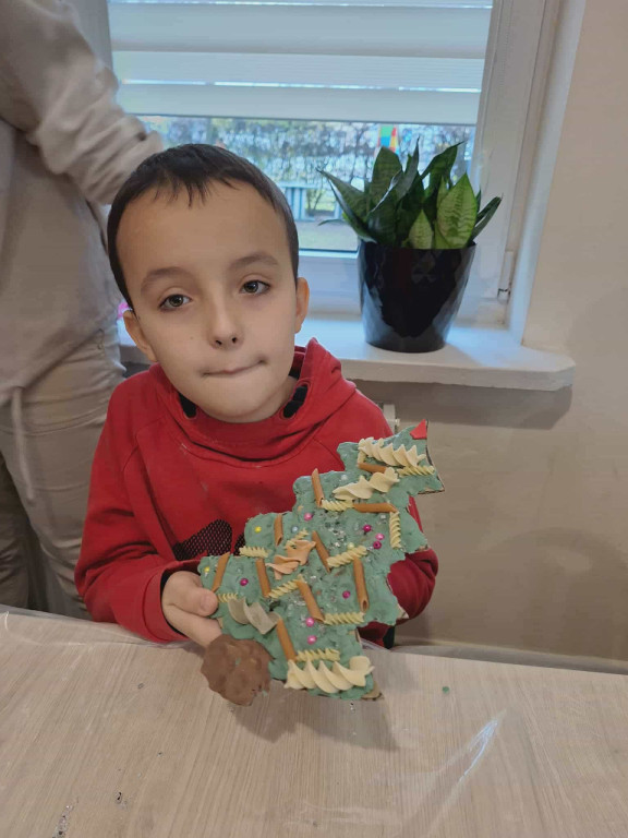 Zajęcia plastyczne dla uczniów SOSW w filii MBP