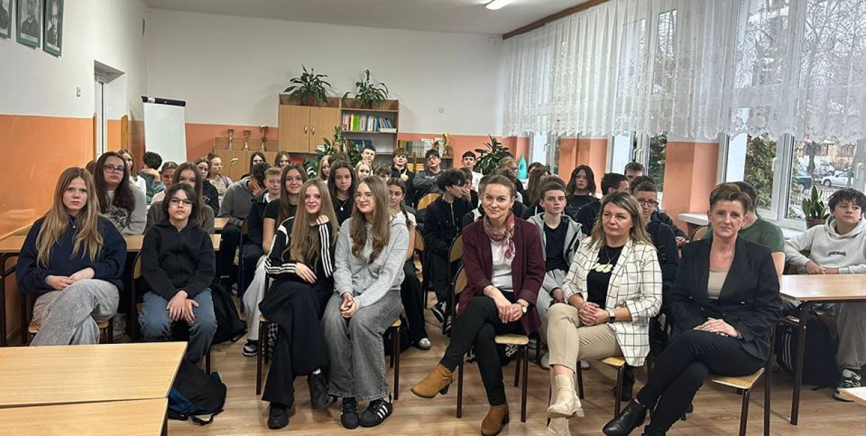 Spotkanie pracownic ZSR i Spomleku z uczniami