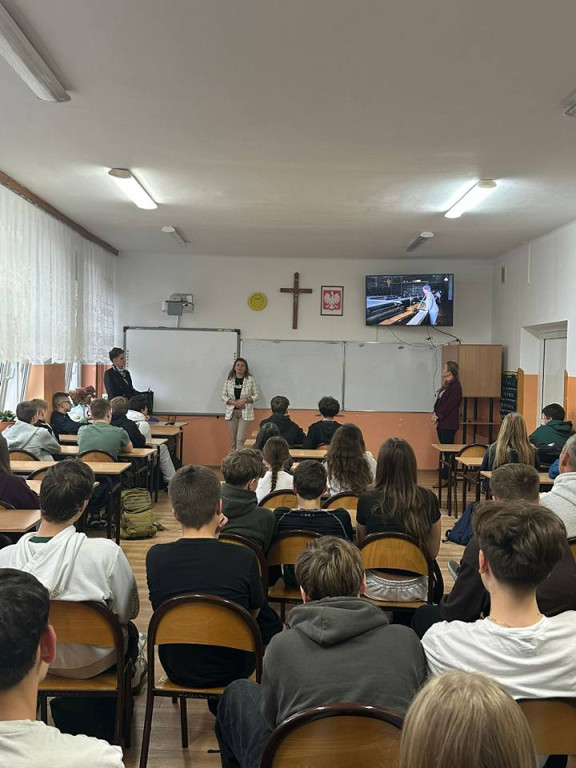 Spotkanie pracownic ZSR i Spomleku z uczniami