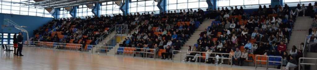 Spotkanie uczniów ZSP z policjantem