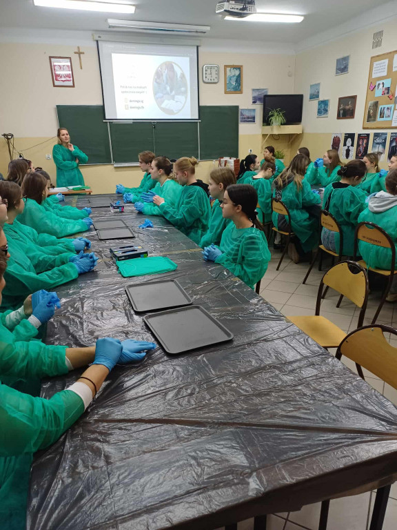 Warsztaty chirurgiczne dla uczniów I LO