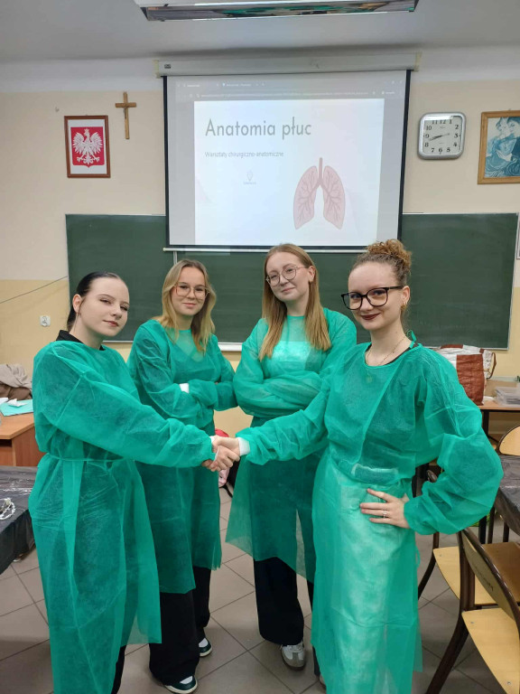 Warsztaty chirurgiczne dla uczniów I LO