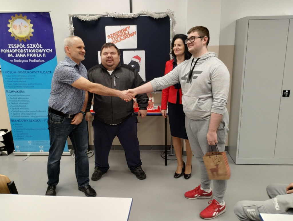 Mikołajkowy Turniej Szachowy w ZSP