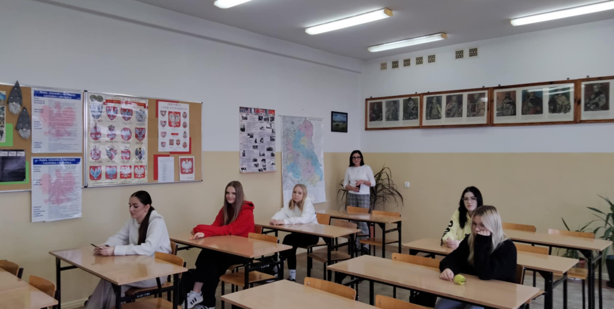 Uczniowie II LO w konkursie >>Wybieram Wybory<<