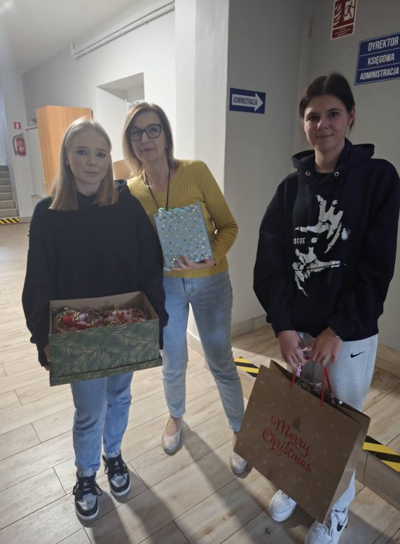 Wizyta uczniów ZSP w zakładzie w Ustrzeszy