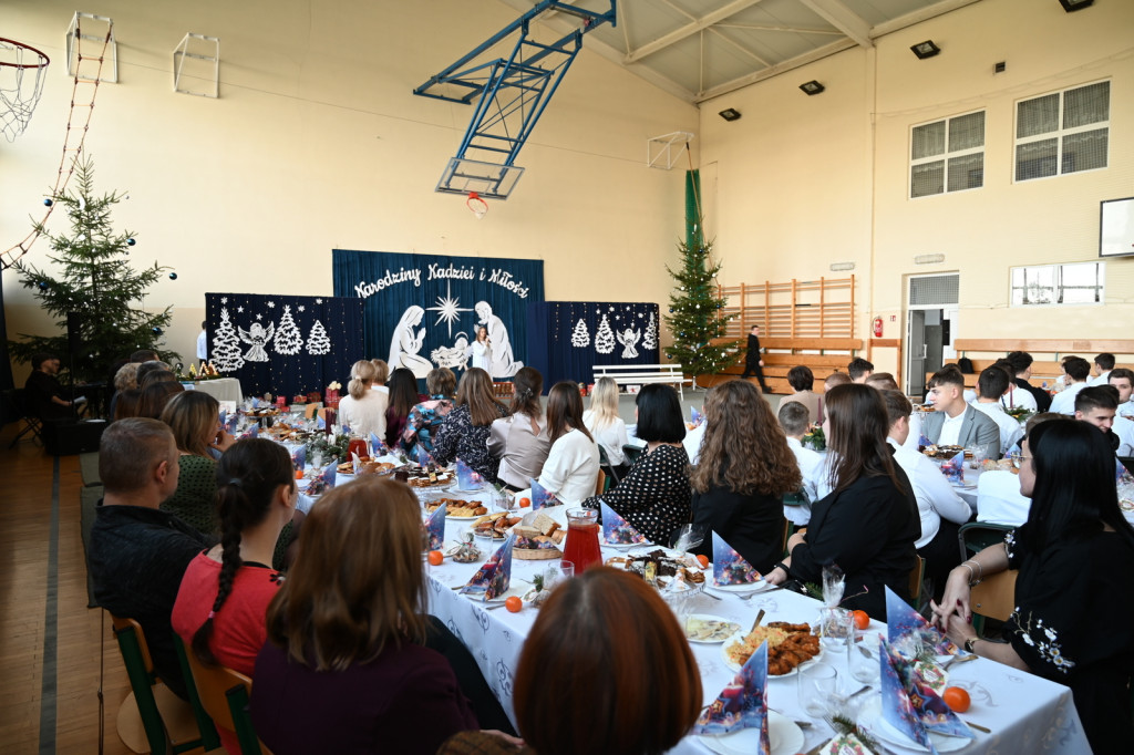 Spotkanie opłatkowe w ZSR w Woli Osowińskiej