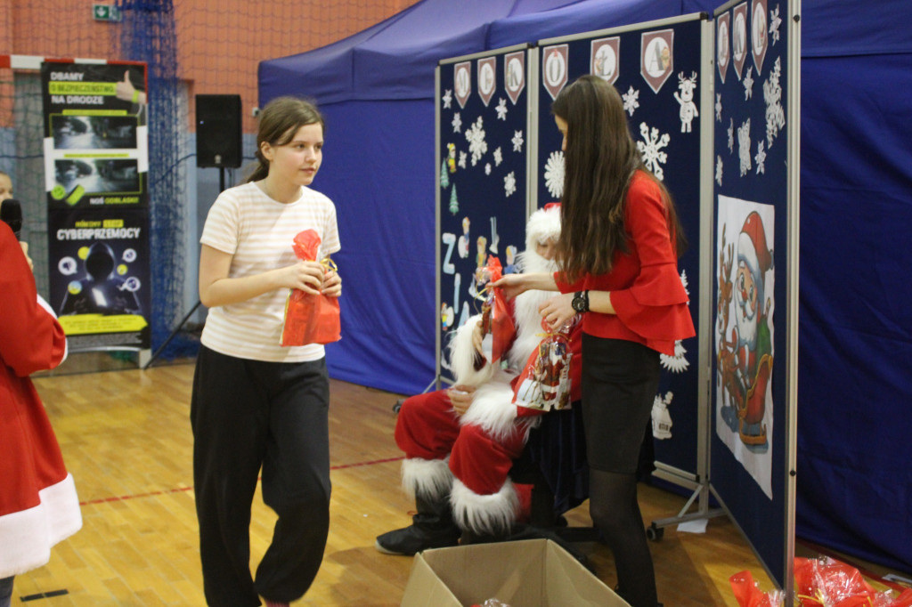 Mikołajki w SP w Komarówce Podlaskiej