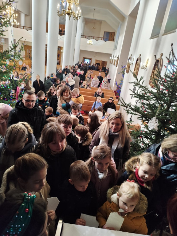 Pierwszy dzień Świąt w parafii św. Anny
