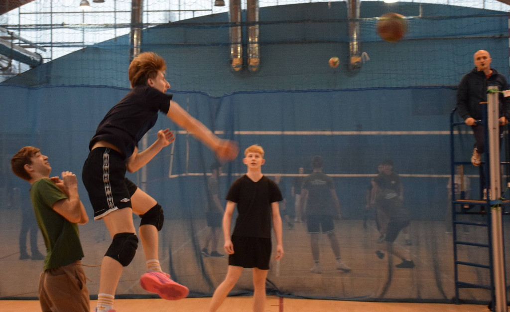 Mikołajkowy Turniej Piłki Siatkowej w ZSP