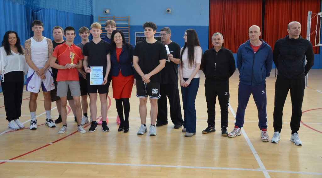 Mikołajkowy Turniej Piłki Siatkowej w ZSP