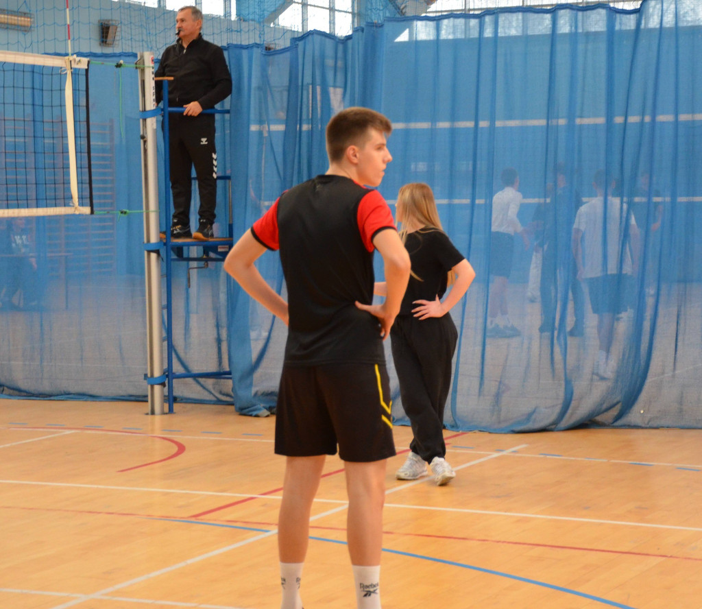 Mikołajkowy Turniej Piłki Siatkowej w ZSP