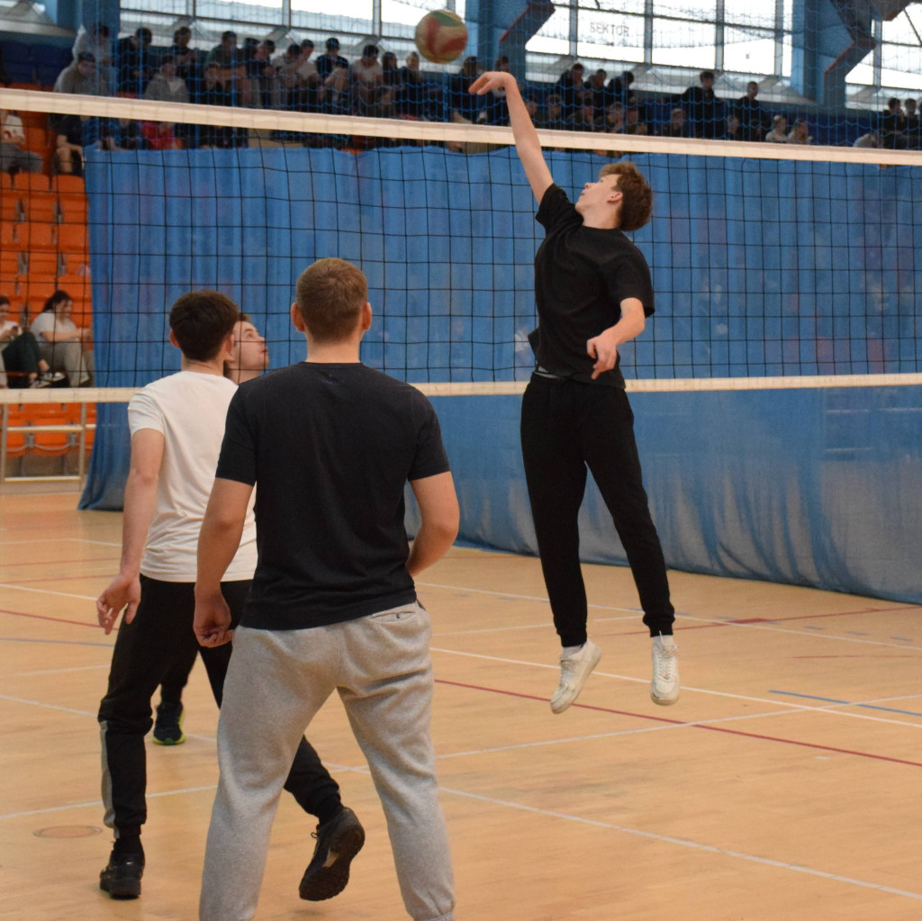 Mikołajkowy Turniej Piłki Siatkowej w ZSP