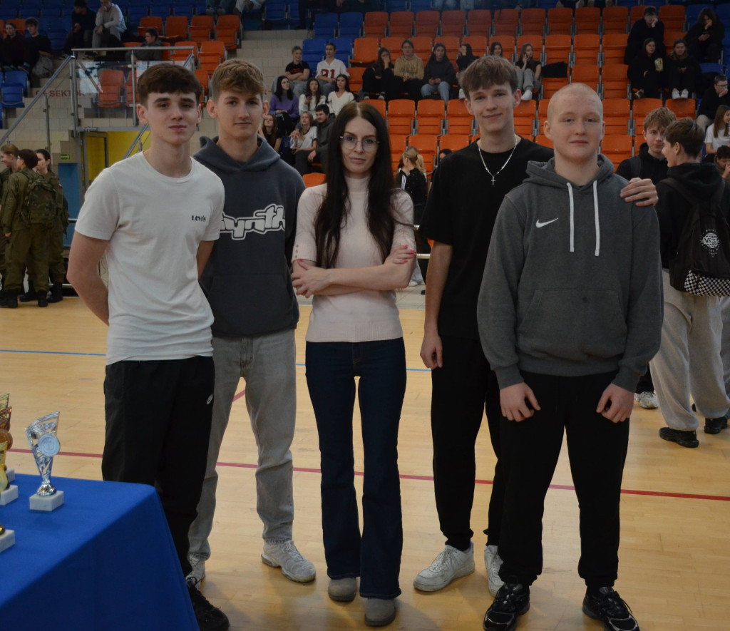 Mikołajkowy Turniej Piłki Siatkowej w ZSP