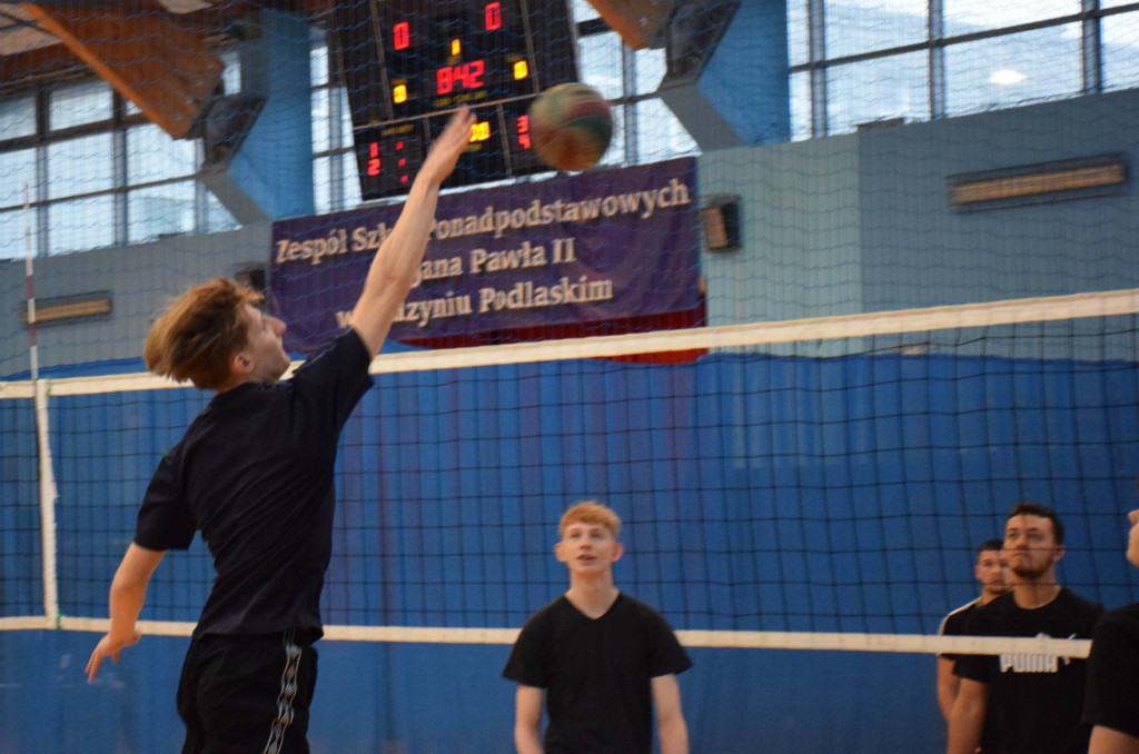 Mikołajkowy Turniej Piłki Siatkowej w ZSP
