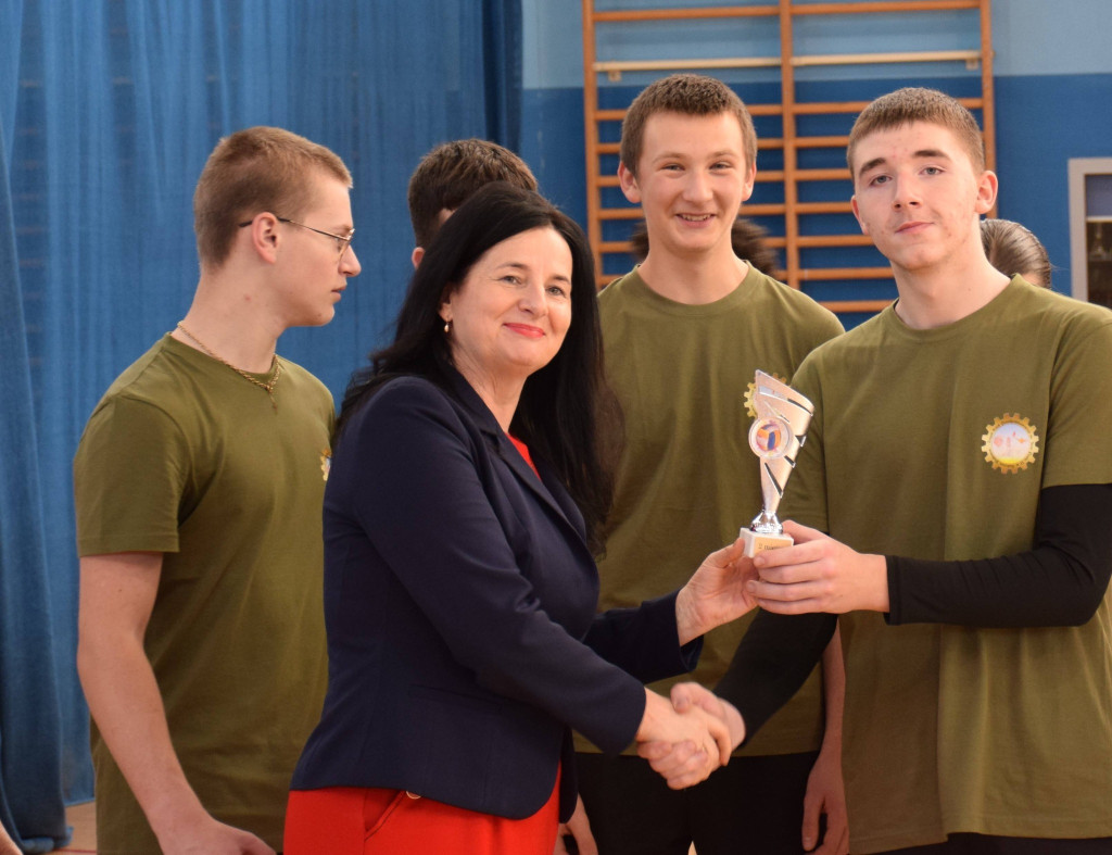 Mikołajkowy Turniej Piłki Siatkowej w ZSP