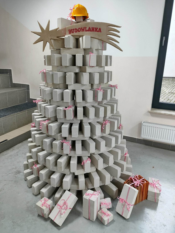 Nietypowa choinka w ZSP