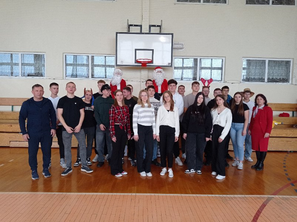 Turniej tenisa stołowego w Woli Osowińskiej