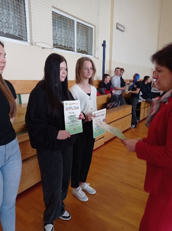 Turniej tenisa stołowego w Woli Osowińskiej