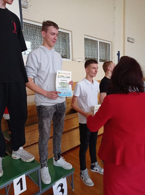 Turniej tenisa stołowego w Woli Osowińskiej