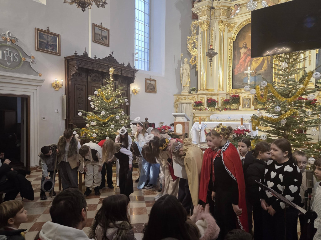 Jasełka w parafii Trójcy Św.