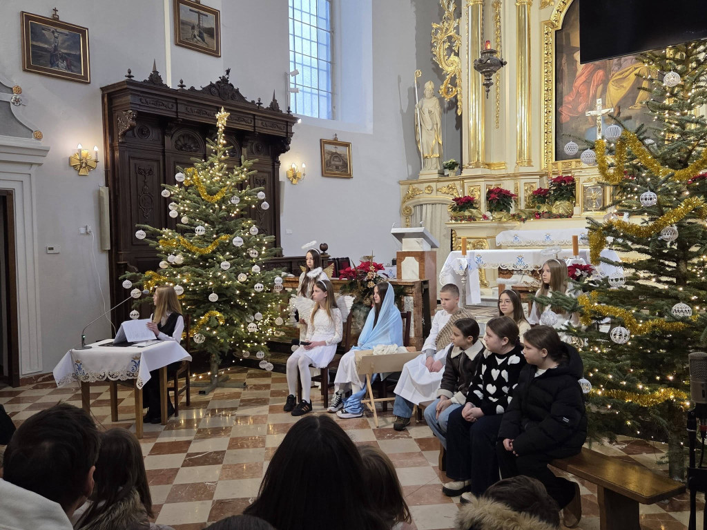 Jasełka w parafii Trójcy Św.