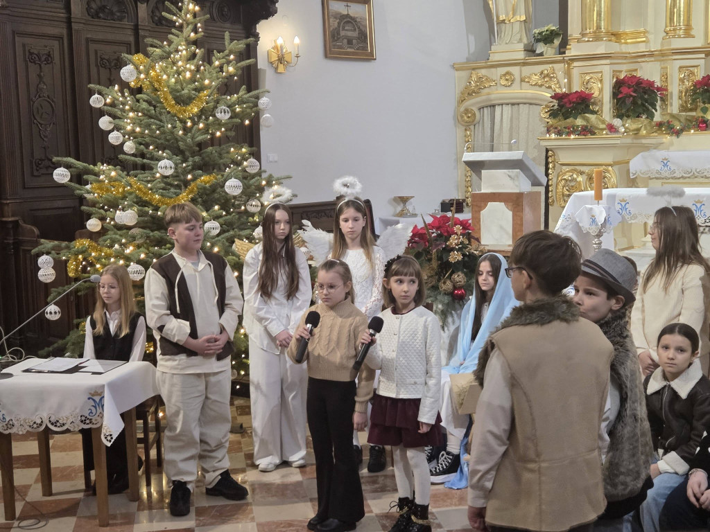 Jasełka w parafii Trójcy Św.