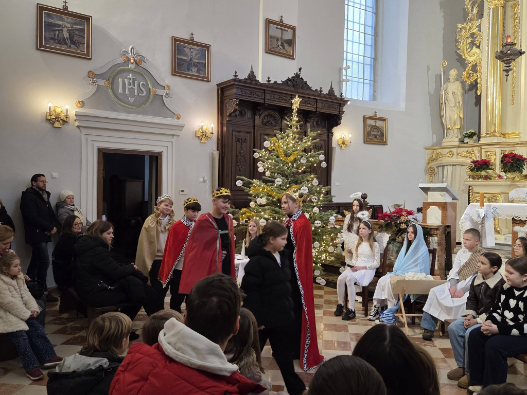 Jasełka w parafii Trójcy Św.