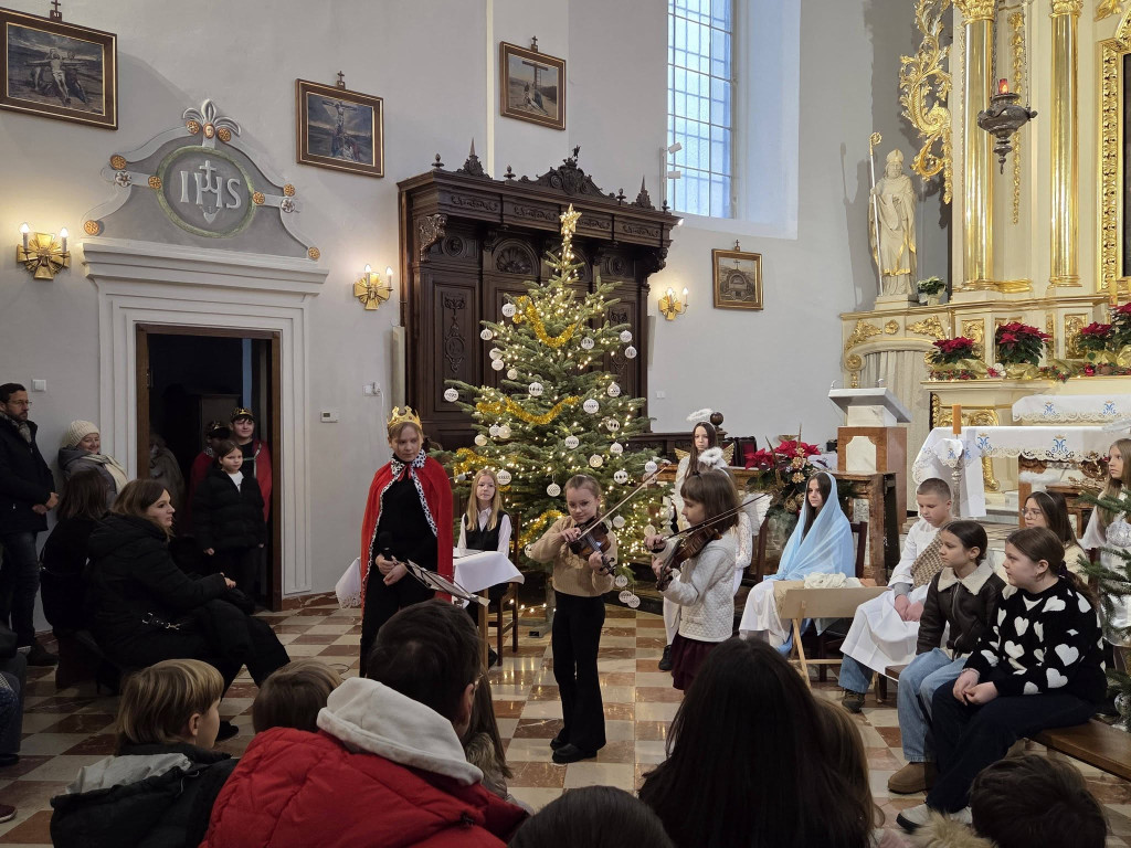 Jasełka w parafii Trójcy Św.