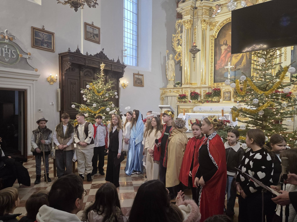 Jasełka w parafii Trójcy Św.