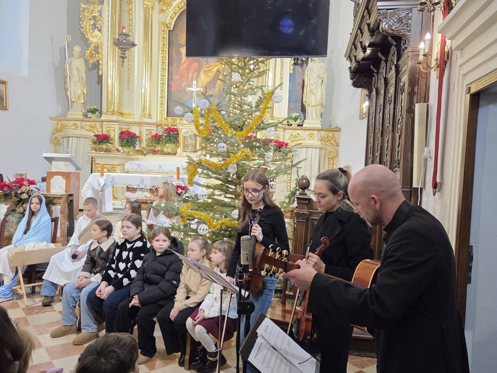 Jasełka w parafii Trójcy Św.