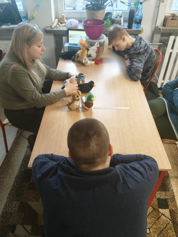 Warsztaty w SOSW z pracownicą Nadleśnictwa