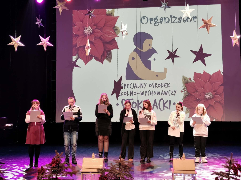 Uczniowie SOSW na koncercie kolęd w Siedlcach