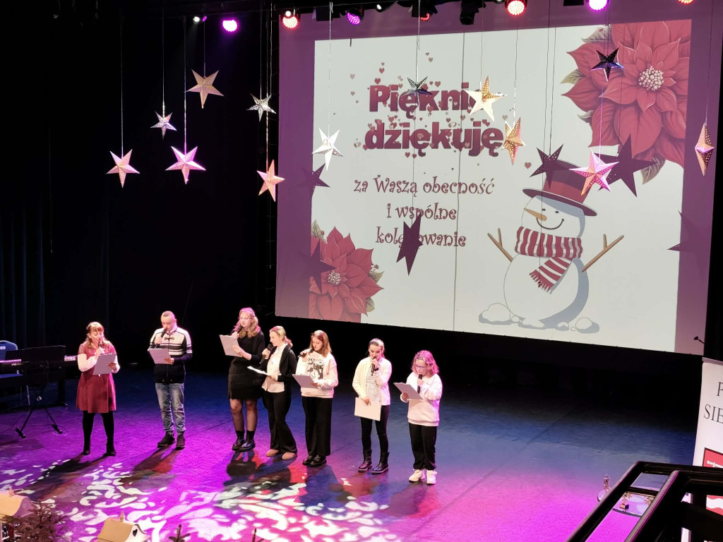 Uczniowie SOSW na koncercie kolęd w Siedlcach