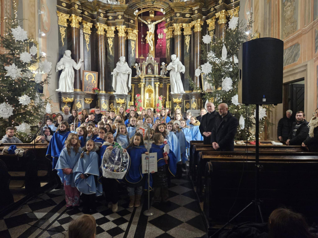 Radzyńska schola na koncercie w Łukowie