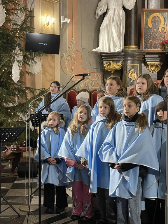Radzyńska schola na koncercie w Łukowie